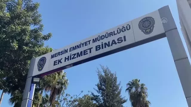 Son dakika haberleri! Genç kızın telefonunu çalan iki şüpheliyi güvenlik kamerası kayıtları yakalattı Son dakika haberleri! Genç kızın telefonunu çalan iki şüpheliyi güvenlik kamerası kayıtları yakalattı