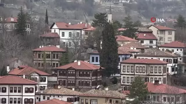 Hafta sonu kısıtlaması kaldırıldı, tarihi kent misafirlerini ağırlamaya başladı Hafta sonu kısıtlaması kaldırıldı, tarihi kent misafirlerini ağırlamaya başladı