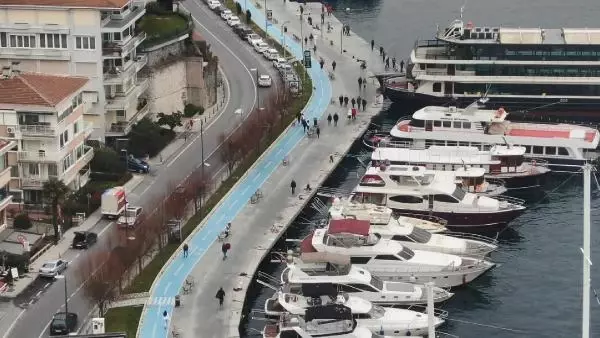 İSTANBUL'DA YASAKSIZ İLK CUMARTESİ; SAHİLLERE AKIN ETTİLER -1 Aktüel İSTANBUL'DA YASAKSIZ İLK CUMARTESİ; SAHİLLERE AKIN ETTİLER -1 Aktüel