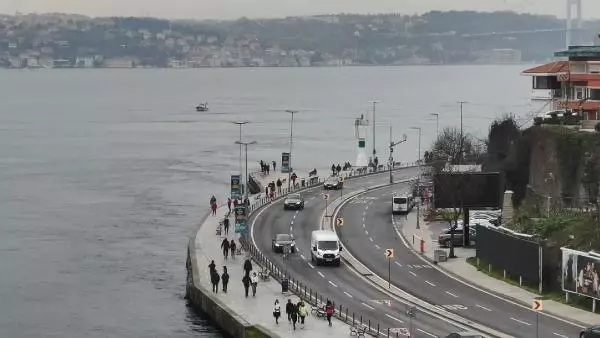 İSTANBUL'DA YASAKSIZ İLK CUMARTESİ; SAHİLLERE AKIN ETTİLER -1 Aktüel İSTANBUL'DA YASAKSIZ İLK CUMARTESİ; SAHİLLERE AKIN ETTİLER -1 Aktüel