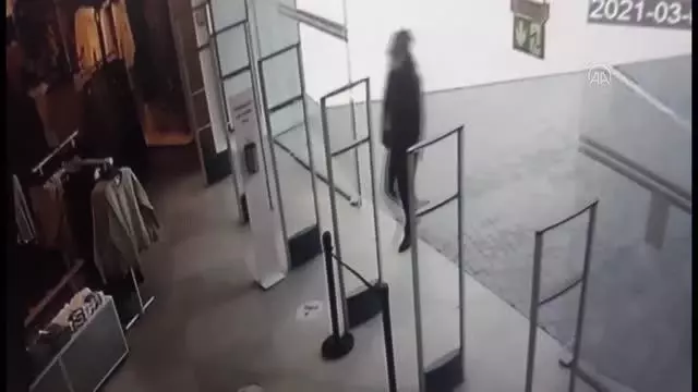 Hırsızlık yaptıkları iddiasıyla yakalanan 3 kişi tutuklandı Hırsızlık yaptıkları iddiasıyla yakalanan 3 kişi tutuklandı