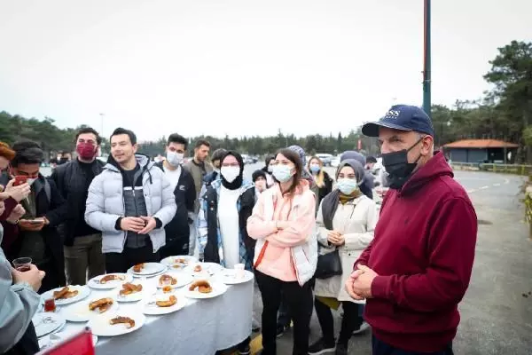 Son dakika haberleri: İlkbaharın gelişini yürüyüşle karşıladılar; şehitleri unutmadılar Son dakika haberleri: İlkbaharın gelişini yürüyüşle karşıladılar; şehitleri unutmadılar