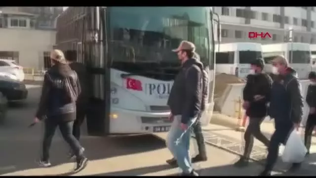 Son dakika haberleri | İSTANBUL MERKEZLİ 3 İLDE TERÖR OPERASYONU 5 KİŞİ TUTUKLANDI Son dakika haberleri | İSTANBUL MERKEZLİ 3 İLDE TERÖR OPERASYONU 5 KİŞİ TUTUKLANDI