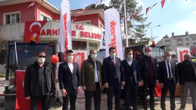 Kademe AŞ, Pınarhisar Belediyesi için ürettiği yerli ve milli 'AGA 2100 Kompakt Yol Süpürme Araçları'nı teslim etti Kademe AŞ, Pınarhisar Belediyesi için ürettiği yerli ve milli 'AGA 2100 Kompakt Yol Süpürme Araçları'nı teslim etti