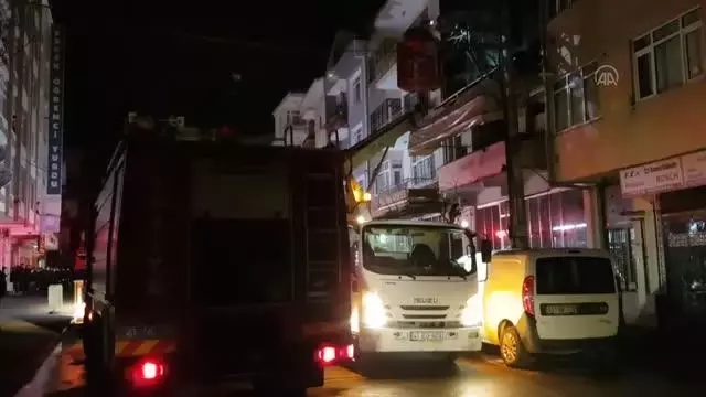 Kıraathanede tüpün patlaması sonucu hasar oluştu Kıraathanede tüpün patlaması sonucu hasar oluştu