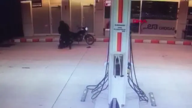 Son dakika haberi... KOCAELİ Veresiye vermeyen market görevlisinin darbedilmesi kamerada Son dakika haberi... KOCAELİ Veresiye vermeyen market görevlisinin darbedilmesi kamerada