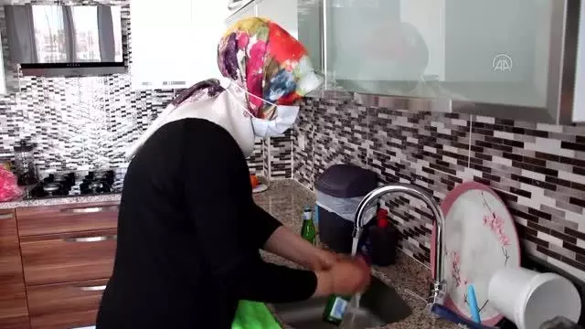KOVİD-19 HASTALARI YAŞADIKLARINI ANLATIYOR - 'Geceleri 'Ne zaman bitecek bu ağrılar' diye ağladığım zamanlar oldu' KOVİD-19 HASTALARI YAŞADIKLARINI ANLATIYOR - 'Geceleri 'Ne zaman bitecek bu ağrılar' diye ağladığım zamanlar oldu'