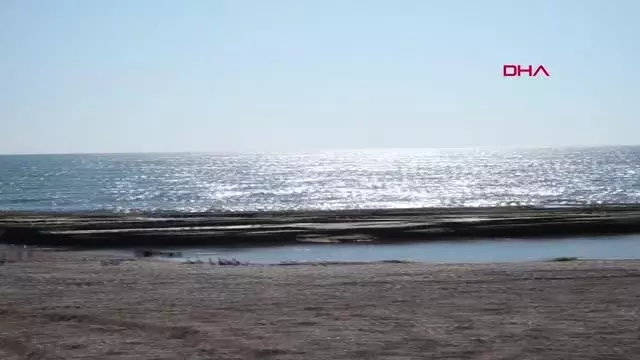 MERSİN Deniz çekildi antik liman ortaya çıktı MERSİN Deniz çekildi antik liman ortaya çıktı