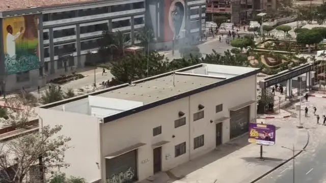 Senegal'de muhalif liderin gözaltına alınmasına tepkiler dinmiyor Senegal'de muhalif liderin gözaltına alınmasına tepkiler dinmiyor