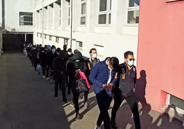 Yasa dışı bahisçiler, kurbanlarını en çok izlenen filme reklam vererek bulmuş Yasa dışı bahisçiler, kurbanlarını en çok izlenen filme reklam vererek bulmuş