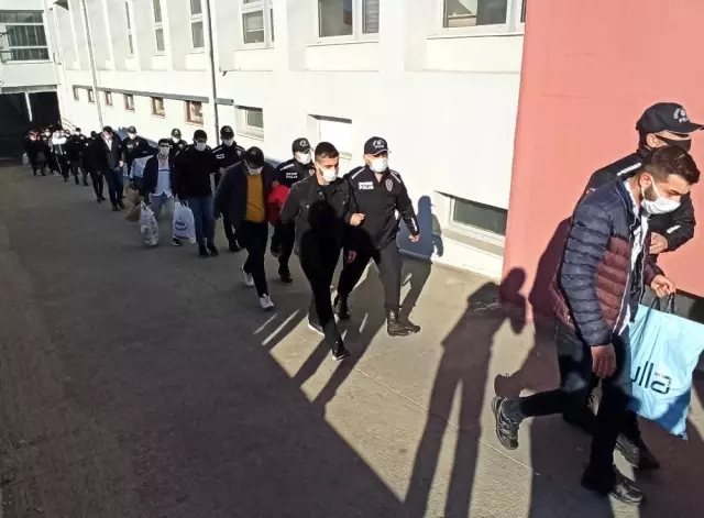 Yasa dışı bahisçiler, kurbanlarını en çok izlenen filme reklam vererek bulmuş Yasa dışı bahisçiler, kurbanlarını en çok izlenen filme reklam vererek bulmuş