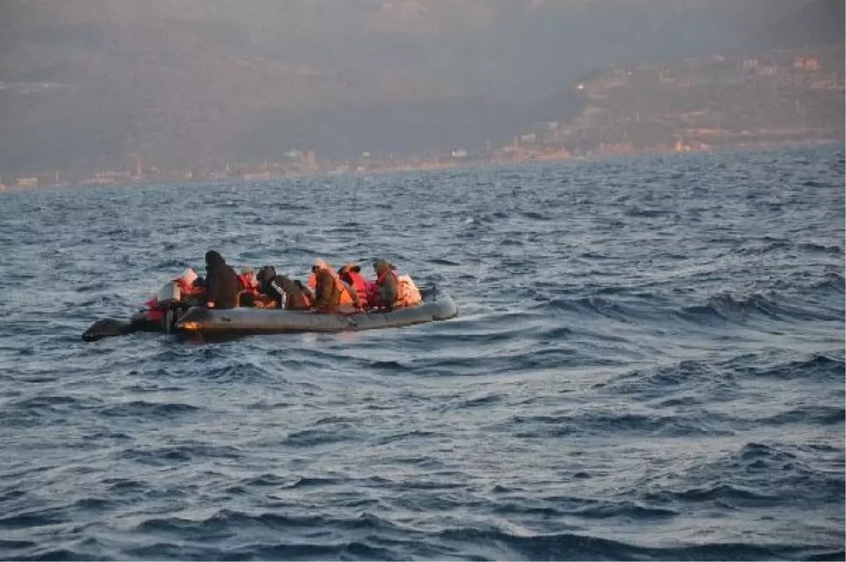 Son dakika haberi... Yunanistan'ın ölüme terk ettiği göçmenleri Türk Sahil Güvenlik ekipleri kurtardı