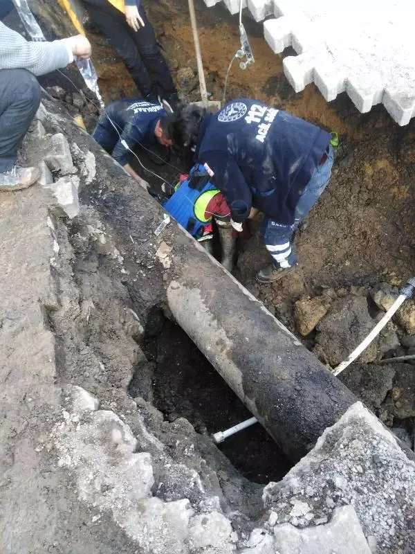 Zonguldak'ta, alt yapı çalışmasında göçükte kalan işçi öldü Zonguldak'ta, alt yapı çalışmasında göçükte kalan işçi öldü