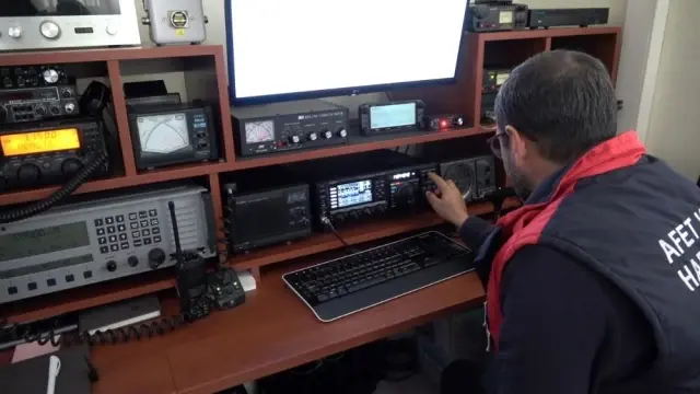 Afette telsizler hayati önem taşıyor Afette telsizler hayati önem taşıyor