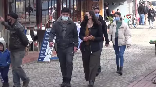 Amasra'da kısıtlamanın kalkmasıyla hareketlilik başladı Amasra'da kısıtlamanın kalkmasıyla hareketlilik başladı