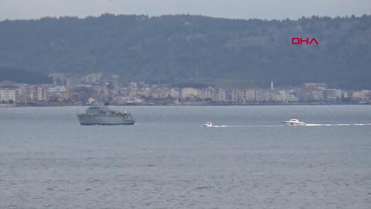 ÇANAKKALE Yunanistan mayın tarama gemisi, Çanakkale Boğazı'ndan geçti