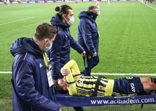 Fenerbahçe club doctor rebelled against heavy criticism against him Fenerbahçe club doctor rebelled against heavy criticism against him