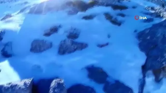Isparta'da 2 bin 998 metrelik Dedegöl Dağı zirvesine solo tırmanışı yaptı Isparta'da 2 bin 998 metrelik Dedegöl Dağı zirvesine solo tırmanışı yaptı