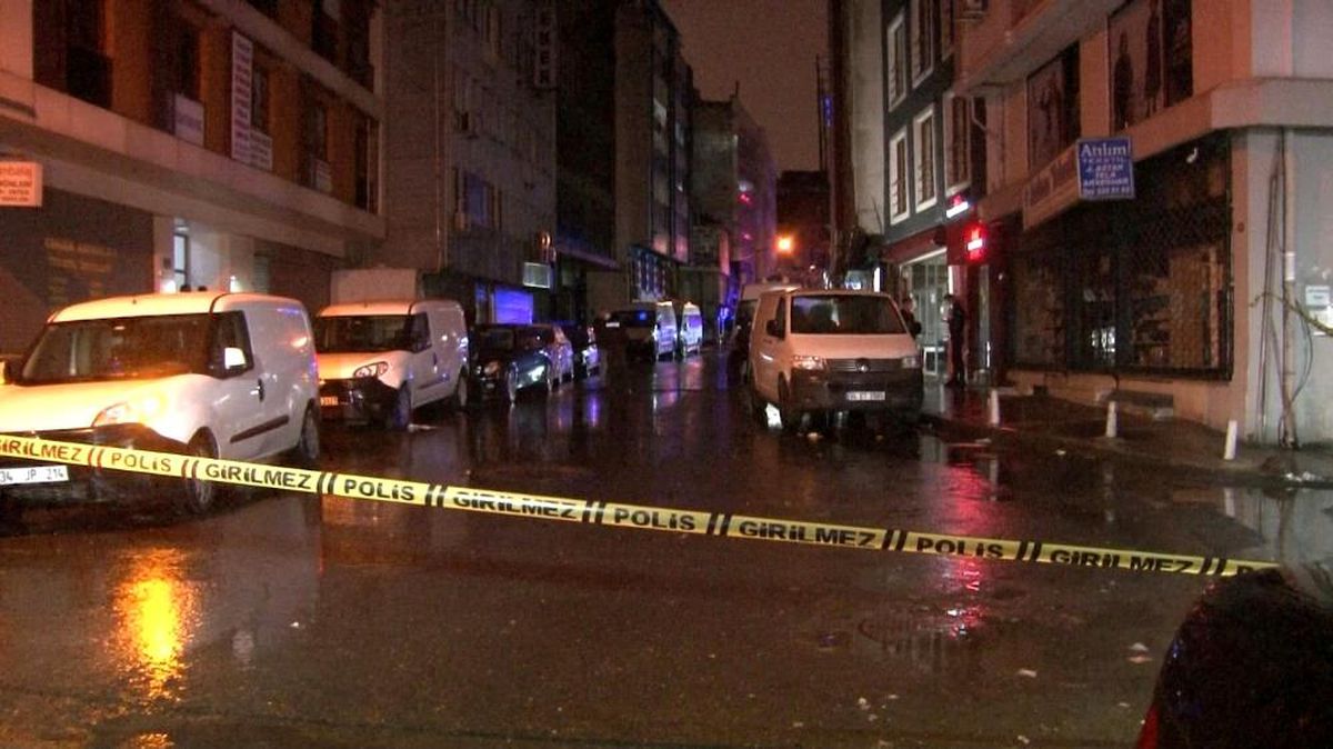 Son dakika haberleri... Kağıthane'de hareketli dakikalar: Uzun namlulu silahlar ile kurşun yağdırdılar