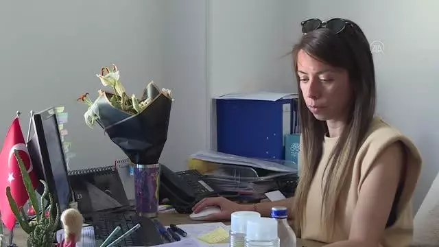 Kimi eczacı kimi muhasebeci arama kurtarma gönüllüsü kadınlar hazır kıta bekliyor Kimi eczacı kimi muhasebeci arama kurtarma gönüllüsü kadınlar hazır kıta bekliyor