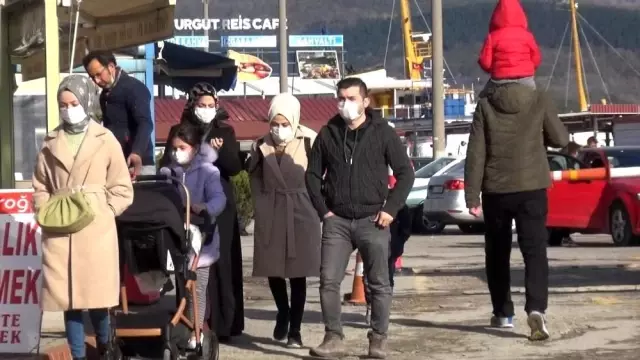 Amasra'da kısıtlamanın kalkmasıyla hareketlilik başladı Amasra'da kısıtlamanın kalkmasıyla hareketlilik başladı