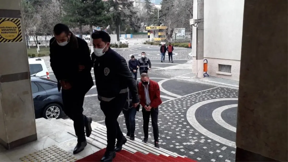 Meyve suyu kutusuna uyuşturucu sakladılar
