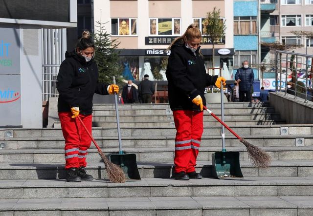sanayi kentinin sokaklari copculer kraliceler 13975278 o