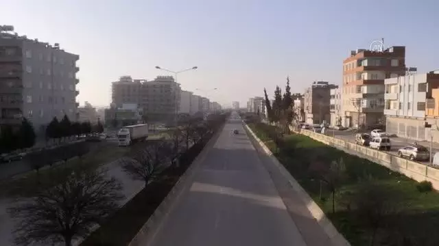 'Çok yüksek risk' kategorisindeki Adıyaman'da, cadde ve sokaklar boş kaldı 'Çok yüksek risk' kategorisindeki Adıyaman'da, cadde ve sokaklar boş kaldı