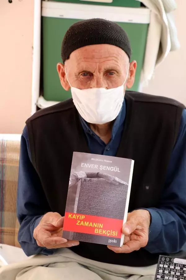 VAN 'Urartu kalesinin bekçisi' roman kahramanı oldu VAN 'Urartu kalesinin bekçisi' roman kahramanı oldu