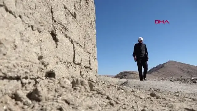 VAN 'Urartu kalesinin bekçisi' roman kahramanı oldu VAN 'Urartu kalesinin bekçisi' roman kahramanı oldu