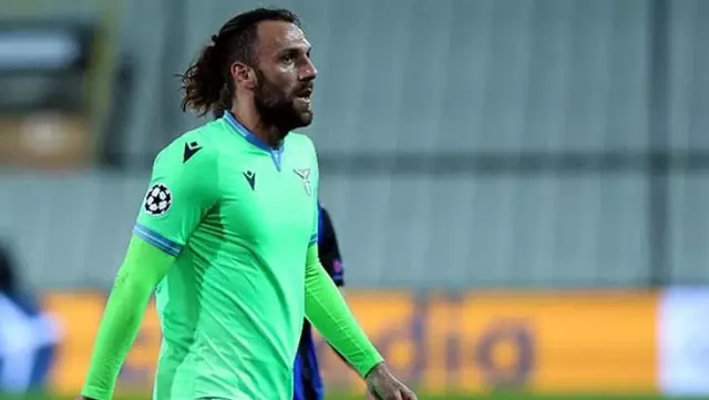 Lazio fans were divided in the face of Vedat Muriqi's performance