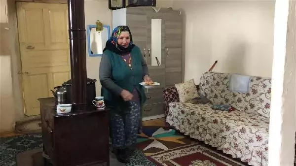 Ablasını gelin eden halasından istediği Ayten'le 54 yıldır evli Ablasını gelin eden halasından istediği Ayten'le 54 yıldır evli