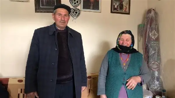 Ablasını gelin eden halasından istediği Ayten'le 54 yıldır evli Ablasını gelin eden halasından istediği Ayten'le 54 yıldır evli