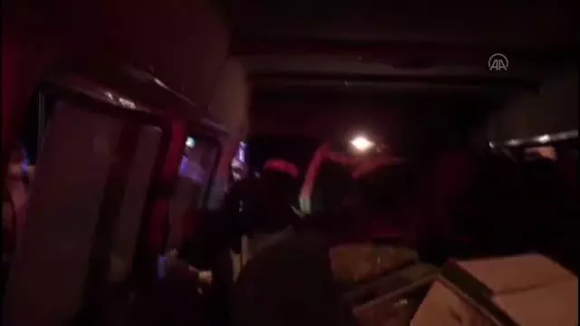 Son dakika gündem: AFYONKARAHİSAR - Kamyonet ile kamyon çarpıştı: 1 yaralı Son dakika gündem: AFYONKARAHİSAR - Kamyonet ile kamyon çarpıştı: 1 yaralı