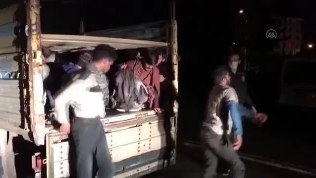 Son dakika haberleri | Ağrı merkezli göçmen kaçakçılığı operasyonunda 9 zanlı tutuklandı (3) Son dakika haberleri | Ağrı merkezli göçmen kaçakçılığı operasyonunda 9 zanlı tutuklandı (3)