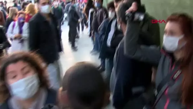 ANTALYA KADINLAR GÜNÜ ETKİNLİĞİNDE TARTIŞMA ANTALYA KADINLAR GÜNÜ ETKİNLİĞİNDE TARTIŞMA