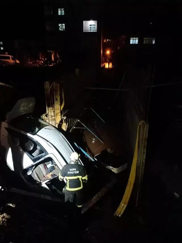 Artvin'de kaza: 2 yaralı Artvin'de kaza: 2 yaralı