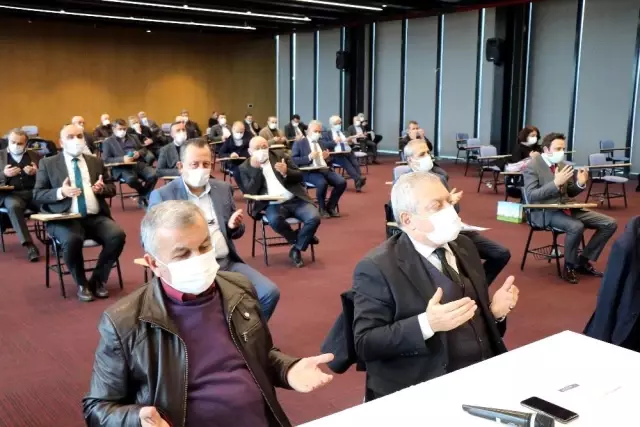 Başkan Demir'den kadına şiddet tepkisi: 'Bir insan nasıl bunu yapabilir, hala inanmakta zorluk çekiyorum' Başkan Demir'den kadına şiddet tepkisi: 'Bir insan nasıl bunu yapabilir, hala inanmakta zorluk çekiyorum'