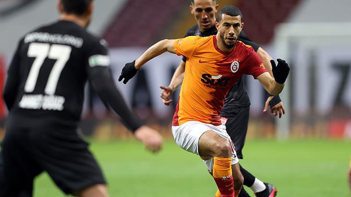 Belhanda Sivas maçından sonra yönetimi eleştirdi, tercüman açıklamaları çevirmedi