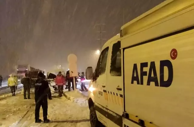 Bitlis'te trafik kazası: 1 yaralı Bitlis'te trafik kazası: 1 yaralı
