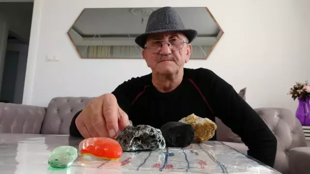 Bulduğu göktaşlarına 150 bin dolar teklif ettiler ama satmadı, 3 milyon lira istiyor