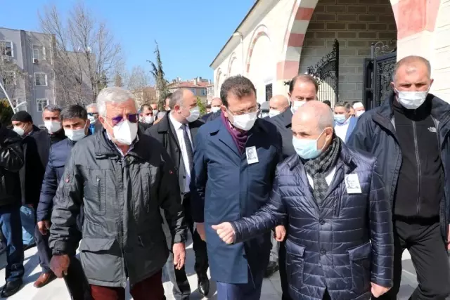 Büyükçekmece Belediye Meclis Üyesi Ahmet Şahin'in babası son yolculuğuna uğurlandı Büyükçekmece Belediye Meclis Üyesi Ahmet Şahin'in babası son yolculuğuna uğurlandı