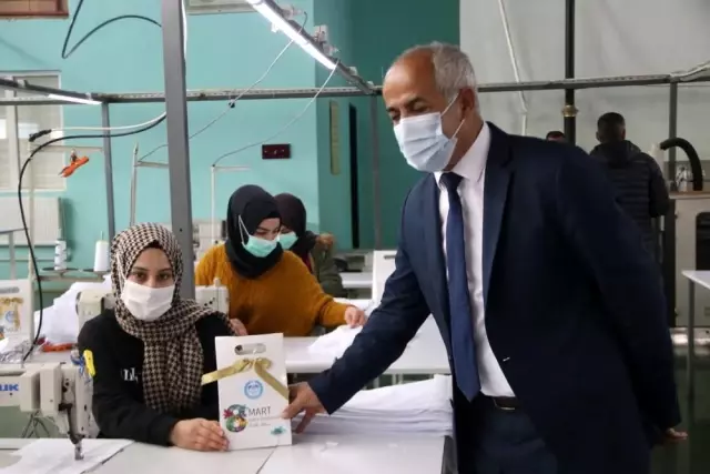Çaldıran Belediyesinden '8 Mart Dünya Kadınlar Günü' etkinliği Çaldıran Belediyesinden '8 Mart Dünya Kadınlar Günü' etkinliği
