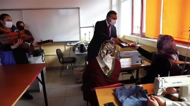 Çubuk Belediye Başkanı Demirbaş, Dünya Kadınlar Günü'nü kutladı Çubuk Belediye Başkanı Demirbaş, Dünya Kadınlar Günü'nü kutladı
