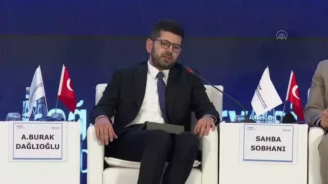 Cumhurbaşkanlığı Yatırım Ofisi Başkanı Ahmet Burak Dağlıoğlu Cumhurbaşkanlığı Yatırım Ofisi Başkanı Ahmet Burak Dağlıoğlu