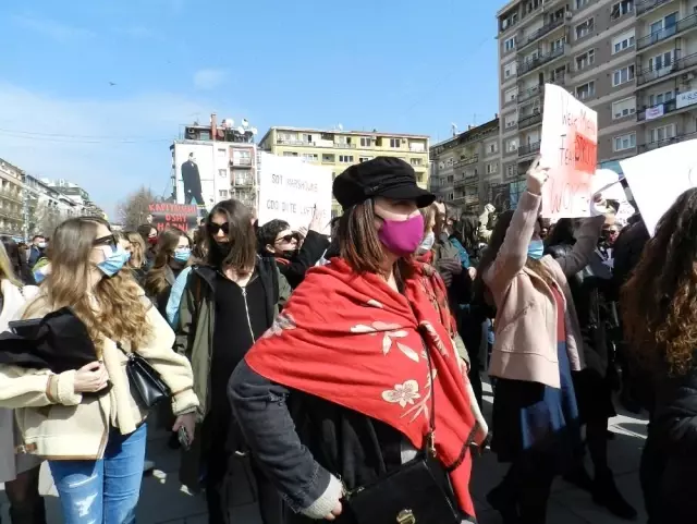- Dünya Kadınlar Günü'nde Kosovalı kadınlardan protesto - Dünya Kadınlar Günü'nde Kosovalı kadınlardan protesto