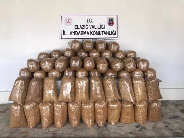 Son dakika haberi... Elazığ'da 426 kilo kaçak tütün ele geçirildi Son dakika haberi... Elazığ'da 426 kilo kaçak tütün ele geçirildi