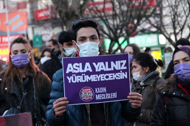 falcata ile yuzu kesilen ukraynali anna kadin 2 13978957 o