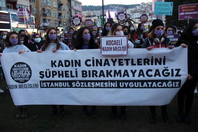 falcata ile yuzu kesilen ukraynali anna kadin 3 13978957 o