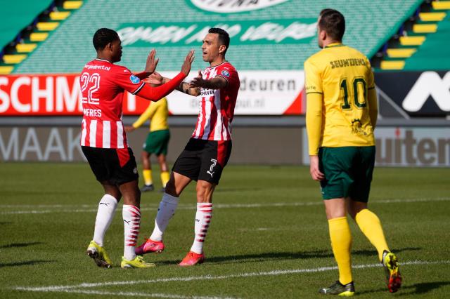 Eran Zahavi, missed by Fenerbahçe, keeps PSV in the championship race with his performance